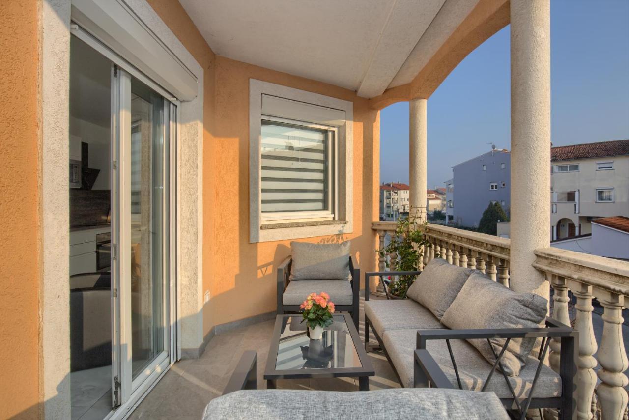 Apartment Vukadin Pula Bagian luar foto